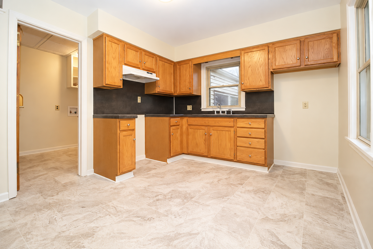 5941 Acoma Dr #NA - Photo 6 of 24