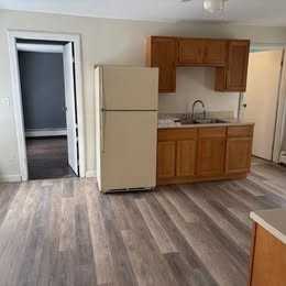 443 N Perry St #2 - Photo 5 of 7