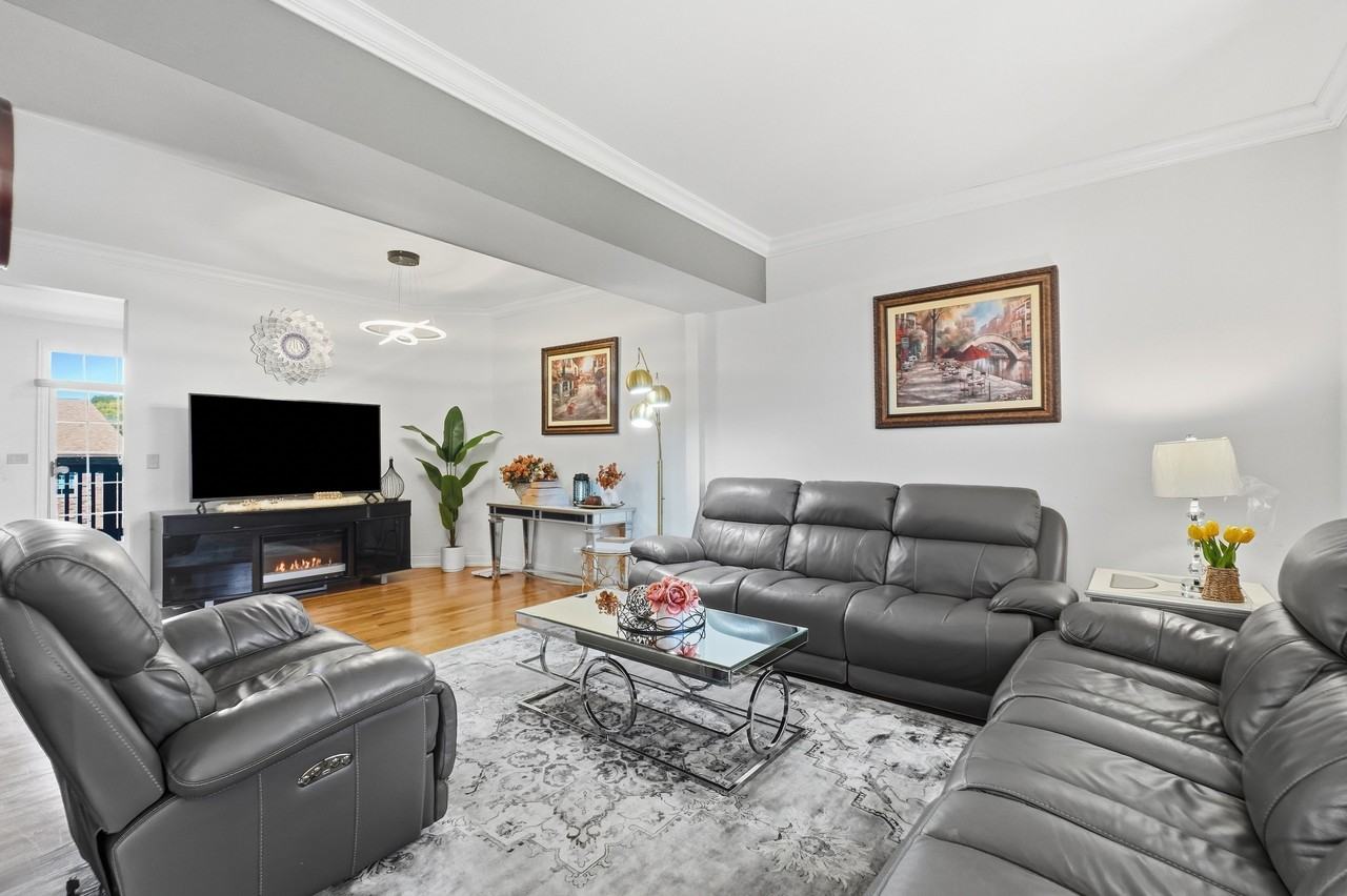 1060 Kufrin Way #1060 - Photo 2 of 23