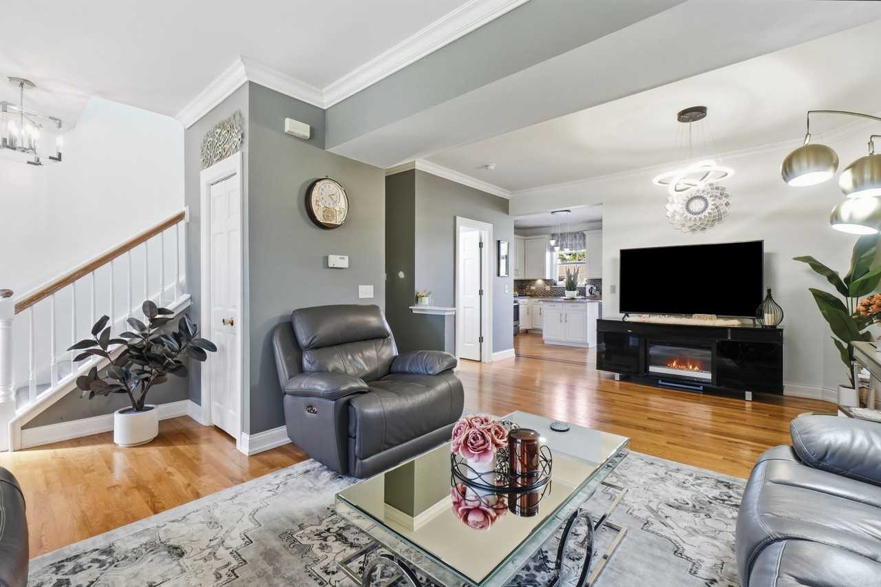 1060 Kufrin Way #1060 - Photo 5 of 23