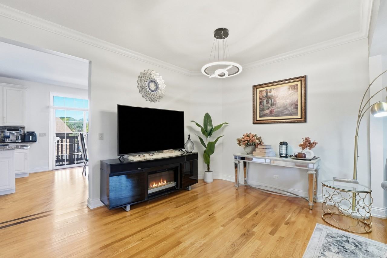 1060 Kufrin Way #1060 - Photo 6 of 23
