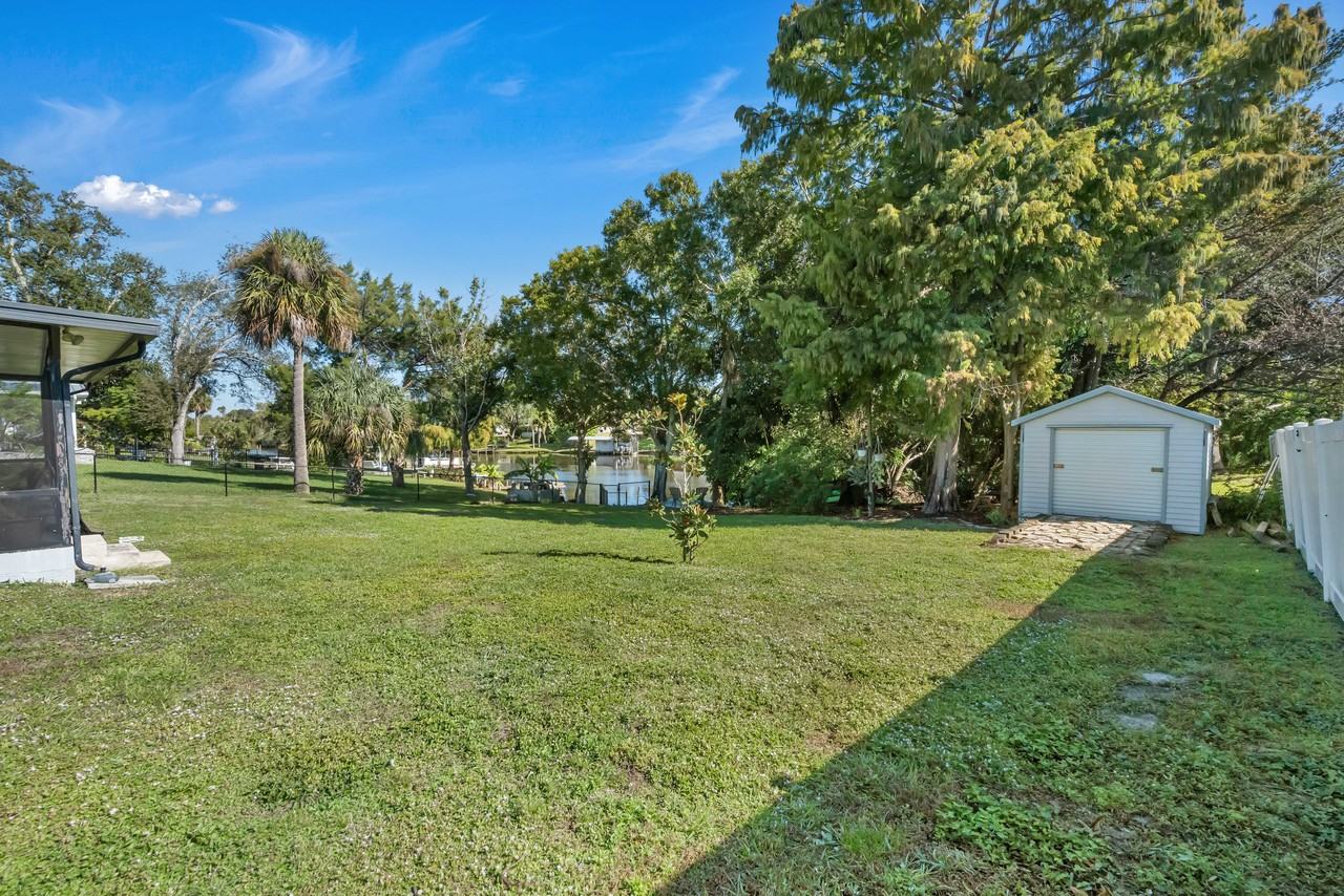 485 Hillside Ct #NA - Photo 3 of 17