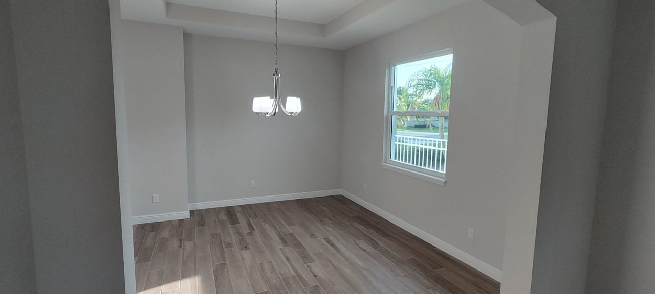 991 Waters Edge Dr #NA - Photo 2 of 21