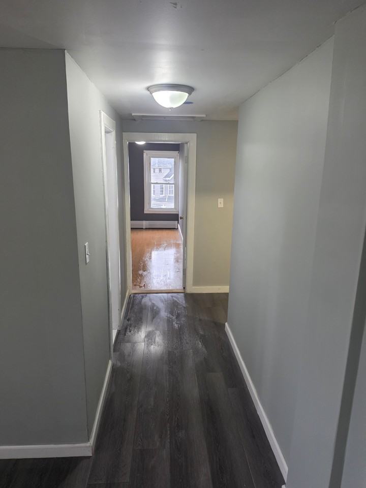 297 Main St #3 - Photo 5 of 9