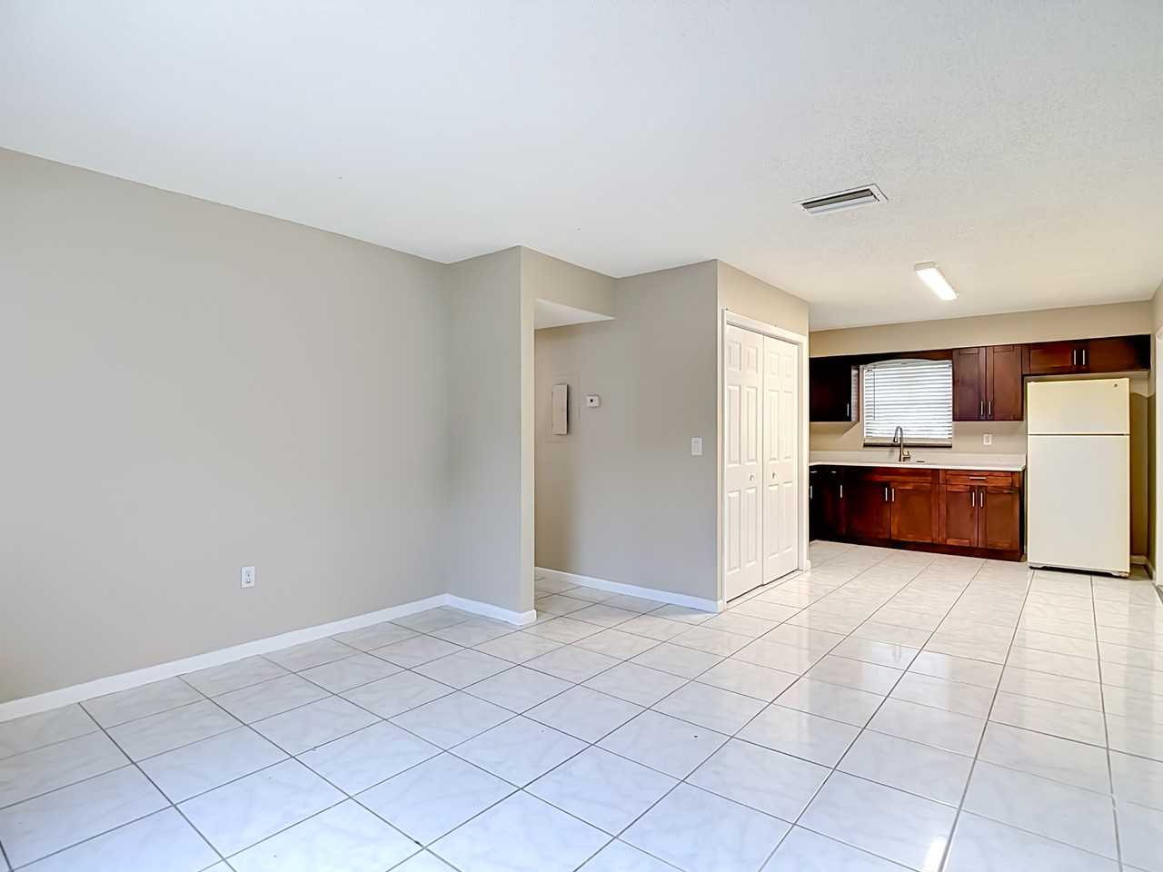 9906 N Myrtle St #A - Photo 4 of 20
