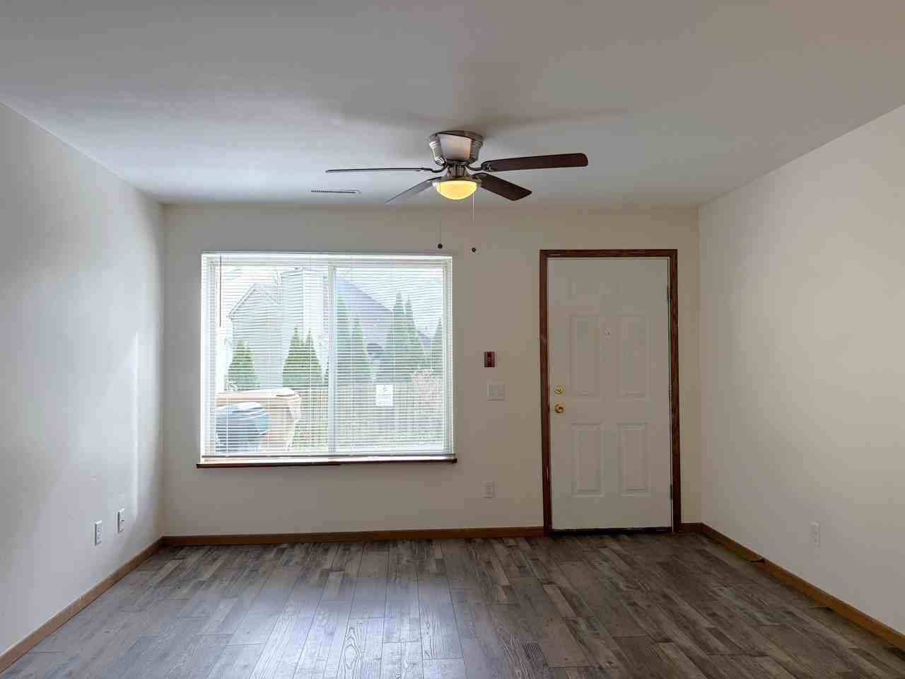 1115 Gammon Ln #3 - Photo 5 of 28