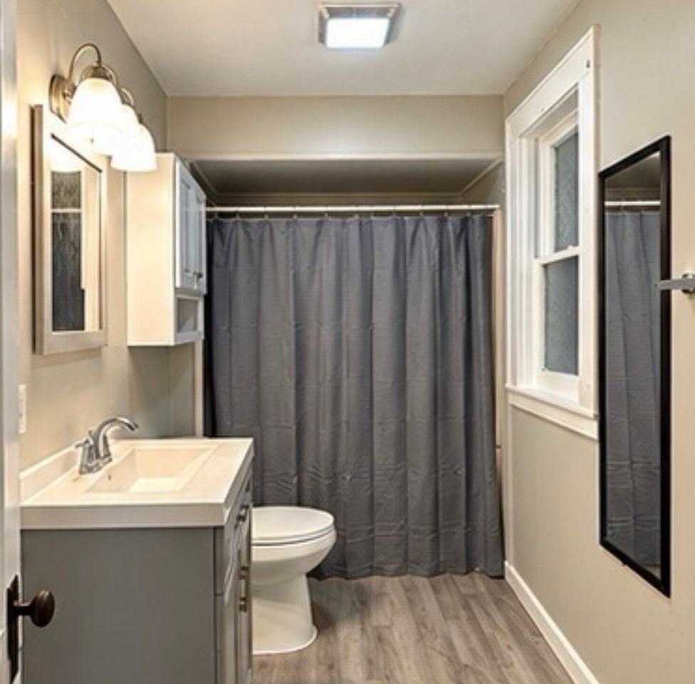 103 E Remington St #1 - Photo 5 of 7