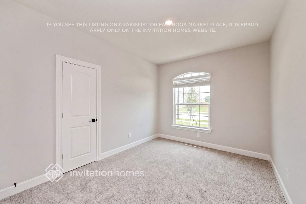 620 Brookside Dr - Photo 3 of 20