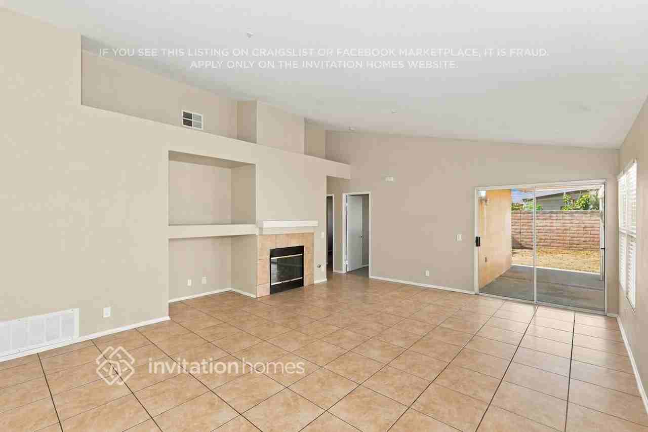 11008 San Pasqual Ave - Photo 4 of 17