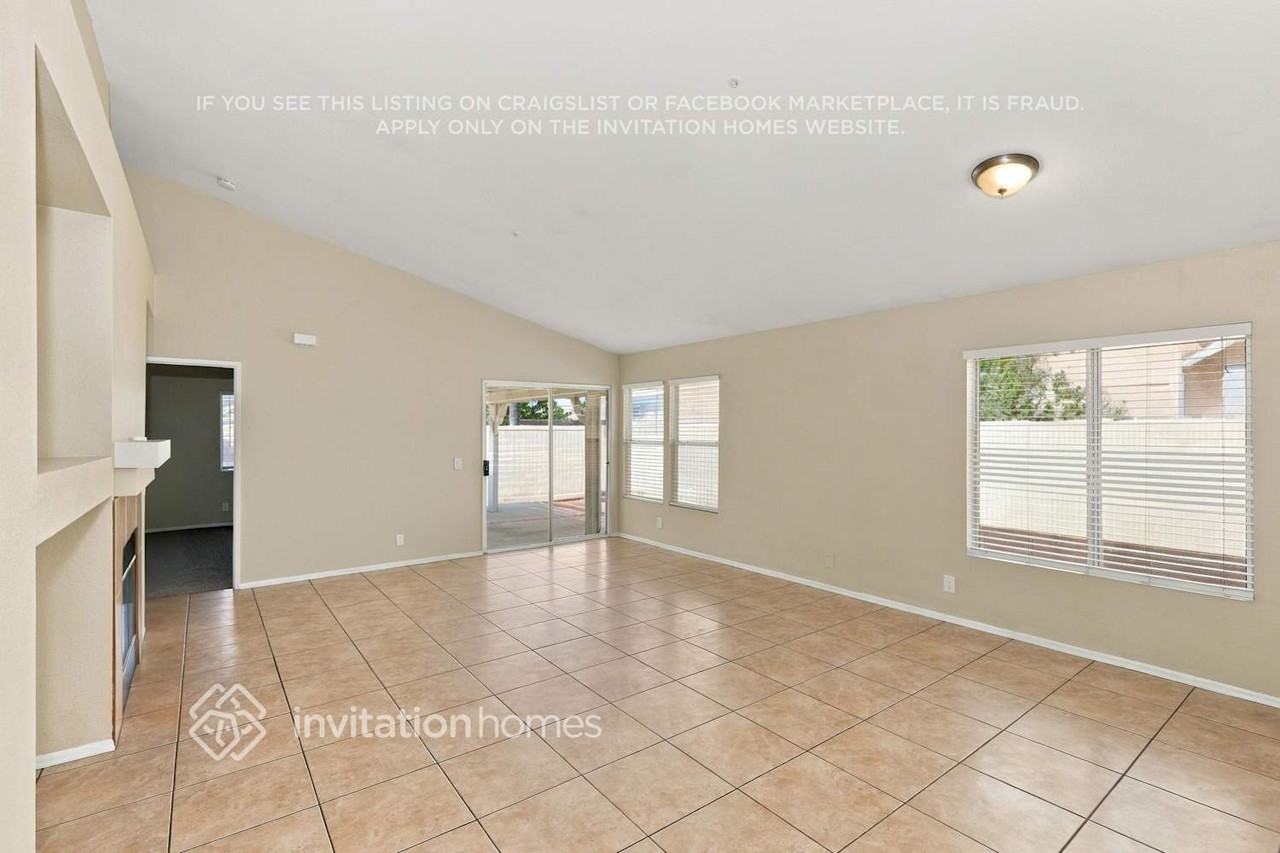 11008 San Pasqual Ave - Photo 5 of 17