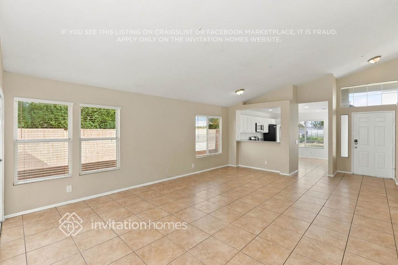 11008 San Pasqual Ave - Photo 6 of 17