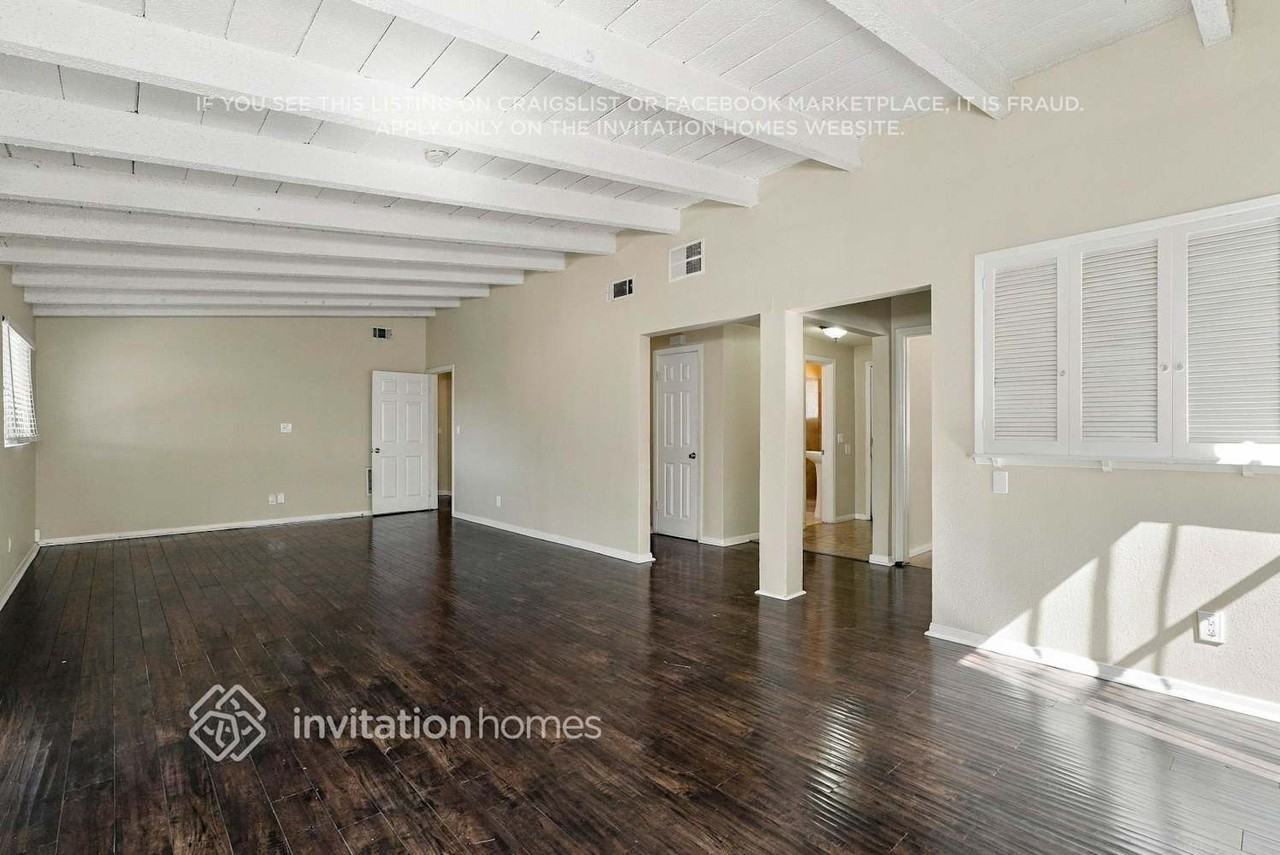 7715 Bluebell Ave - Photo 3 of 17