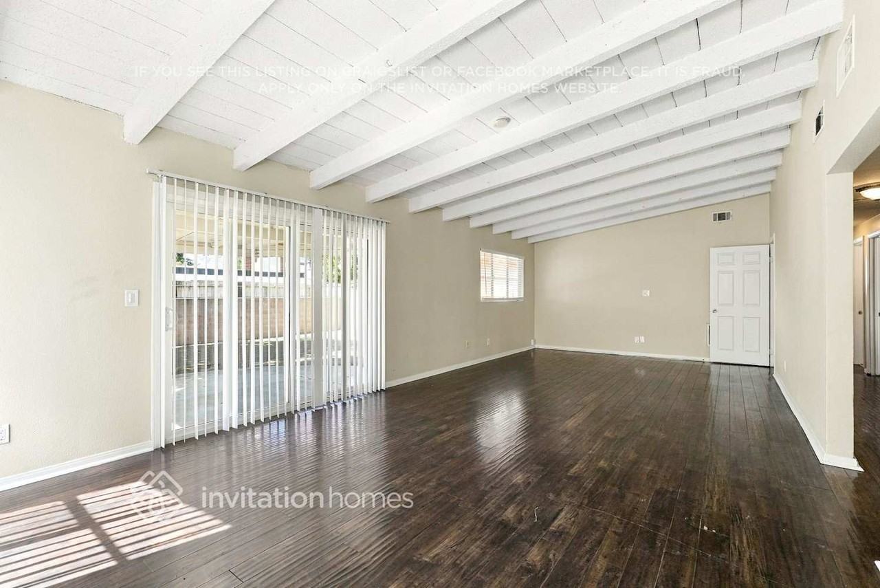 7715 Bluebell Ave - Photo 4 of 17