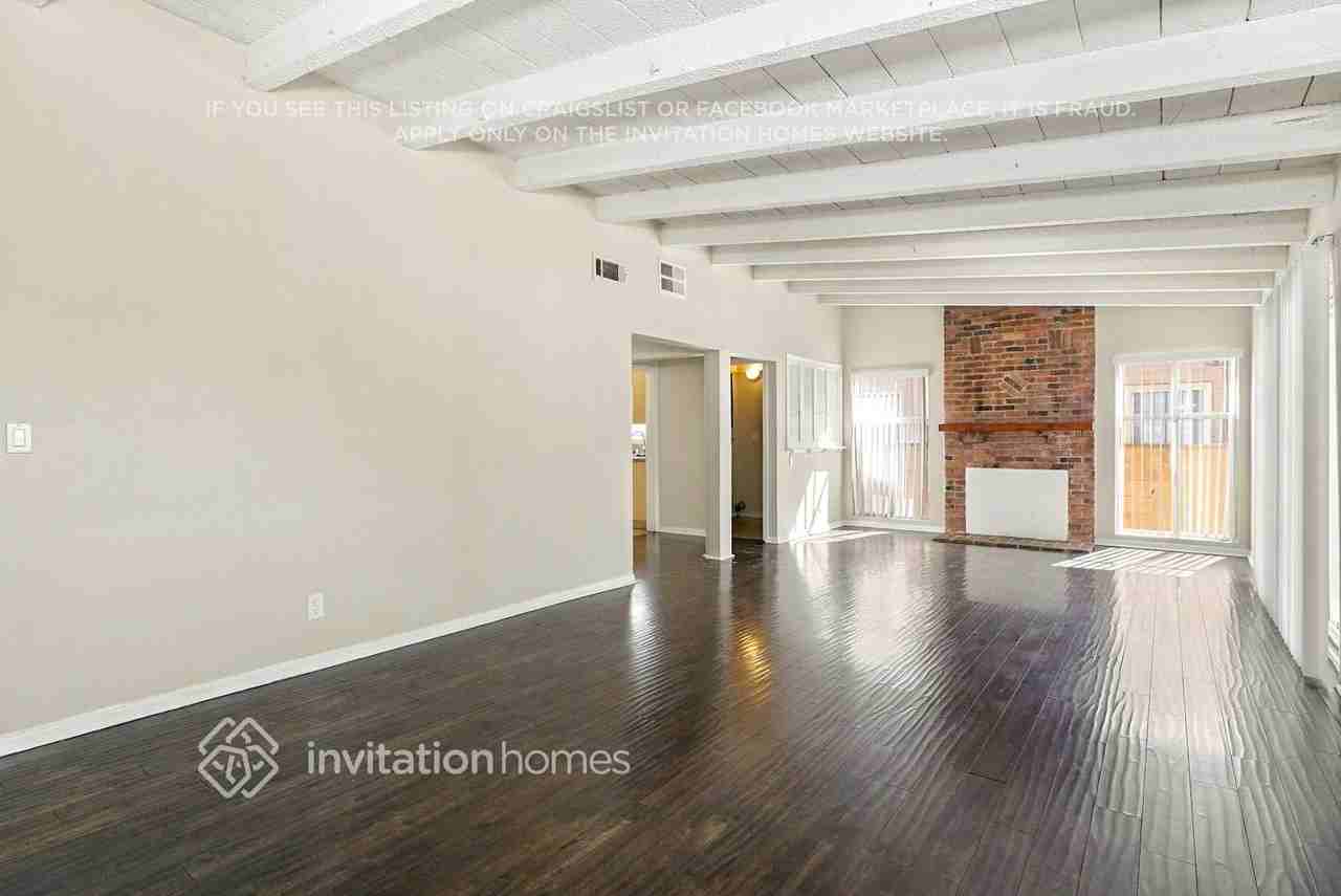 7715 Bluebell Ave - Photo 5 of 17