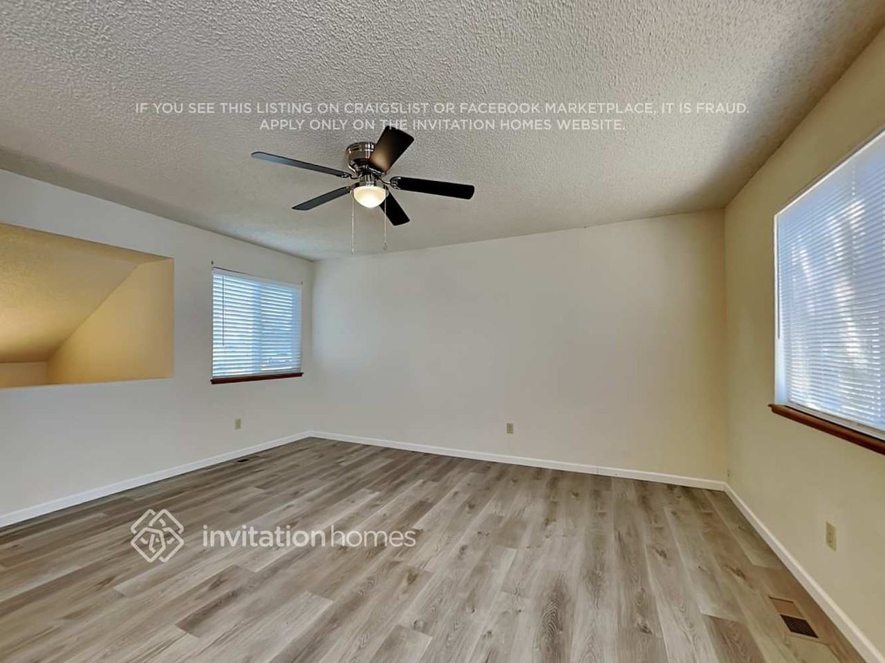 3255 Richmond Dr - Photo 4 of 19
