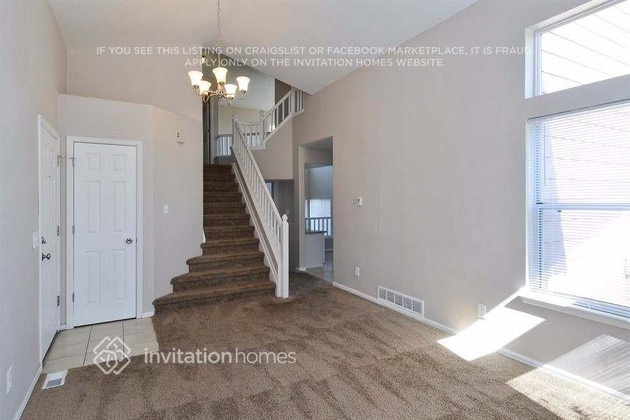 17163 Silver Mound Ln - Photo 2 of 12