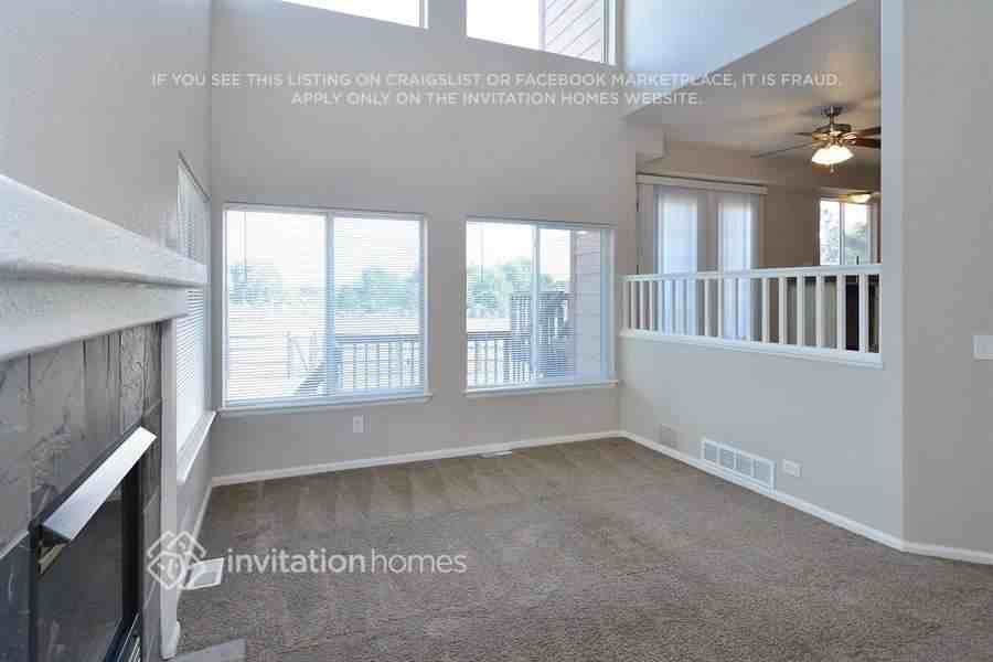 17163 Silver Mound Ln - Photo 3 of 12