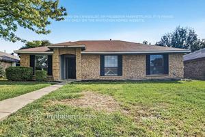 featured image of 2306 Lakeshore Ln