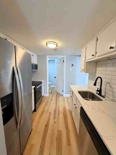 429 Summer Park Cres #1 - Photo 4 of 21
