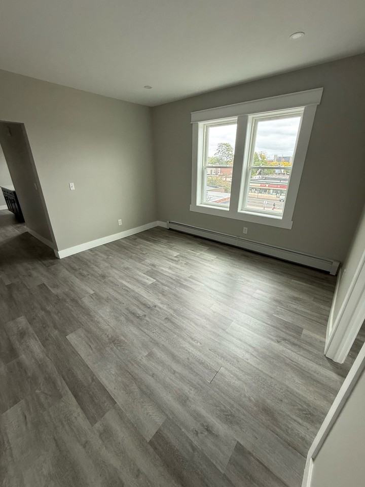 217 High Street3rd floor #3 - Photo 2 of 12