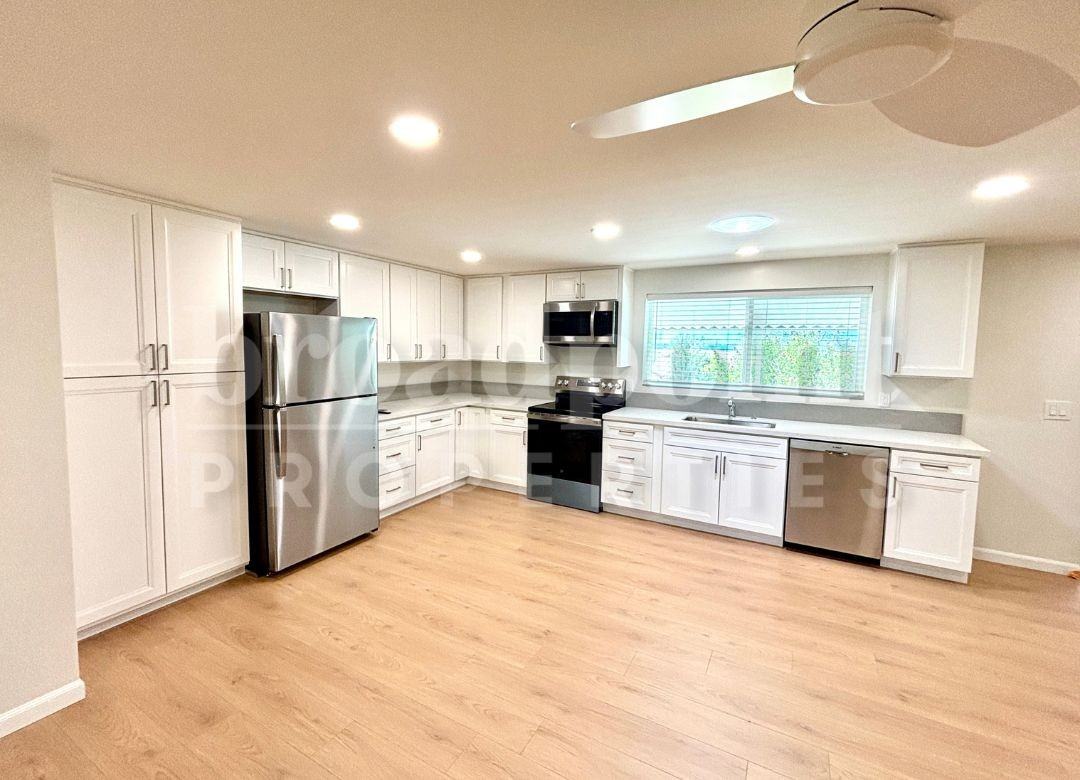 3122 Reed Rd #A - Photo 4 of 10