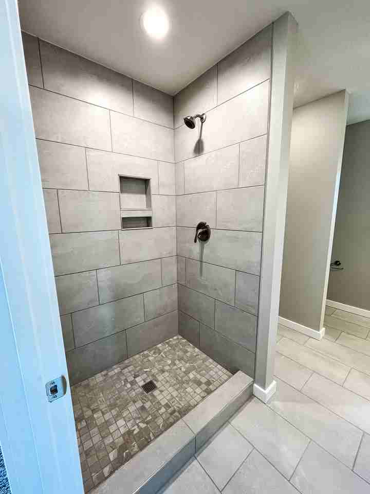 844 S Eastridge #1 - Photo 5 of 19