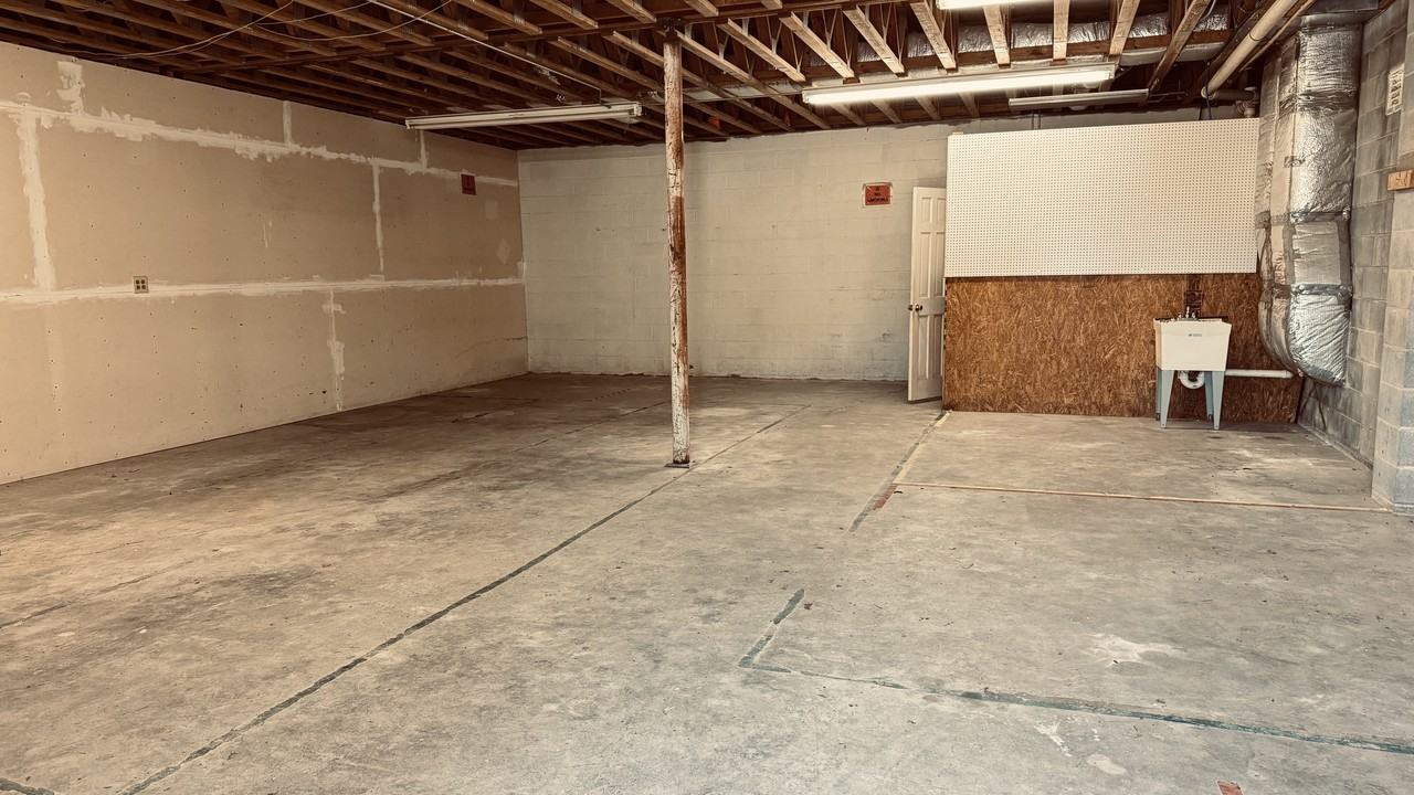 1834 Velma Rd #1 - Photo 3 of 4