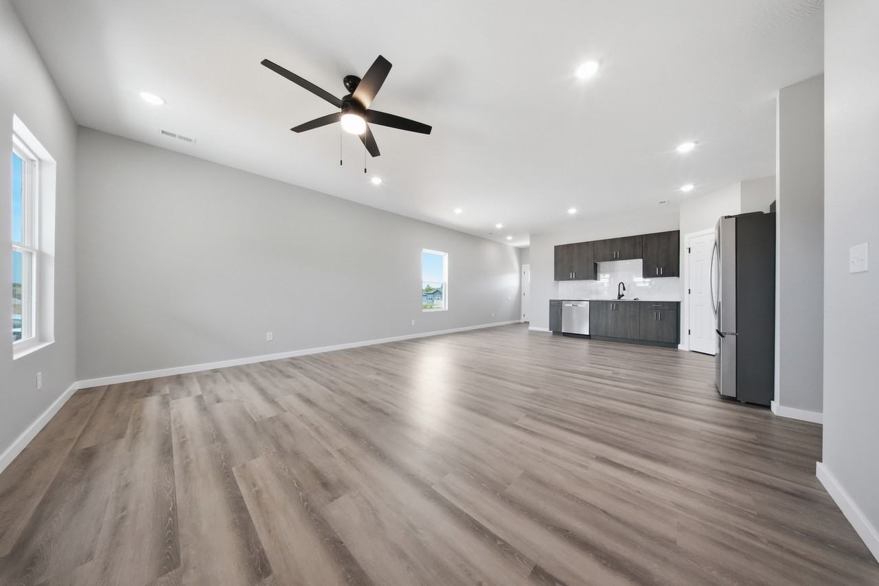 S Ridgeline Ave #1 - Photo 5 of 10