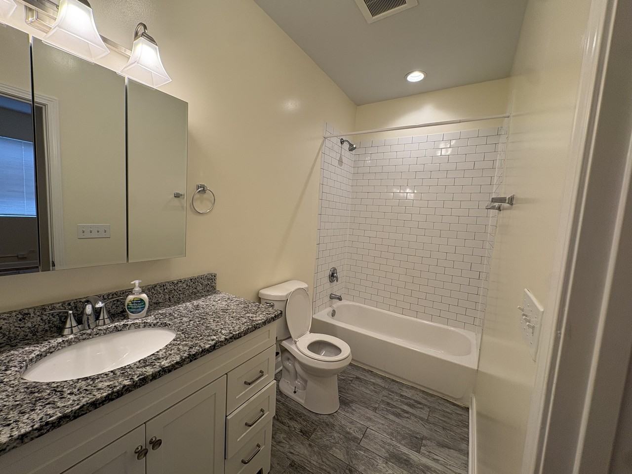 6619 S Drexel Ave #1 - Photo 6 of 11