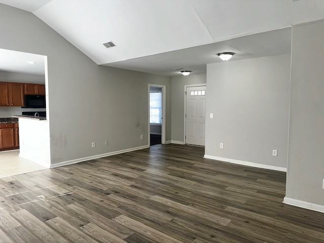 720 Ventura Ct #1 - Photo 3 of 21