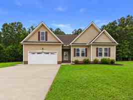featured image of 602 Princess Anne Cir #1