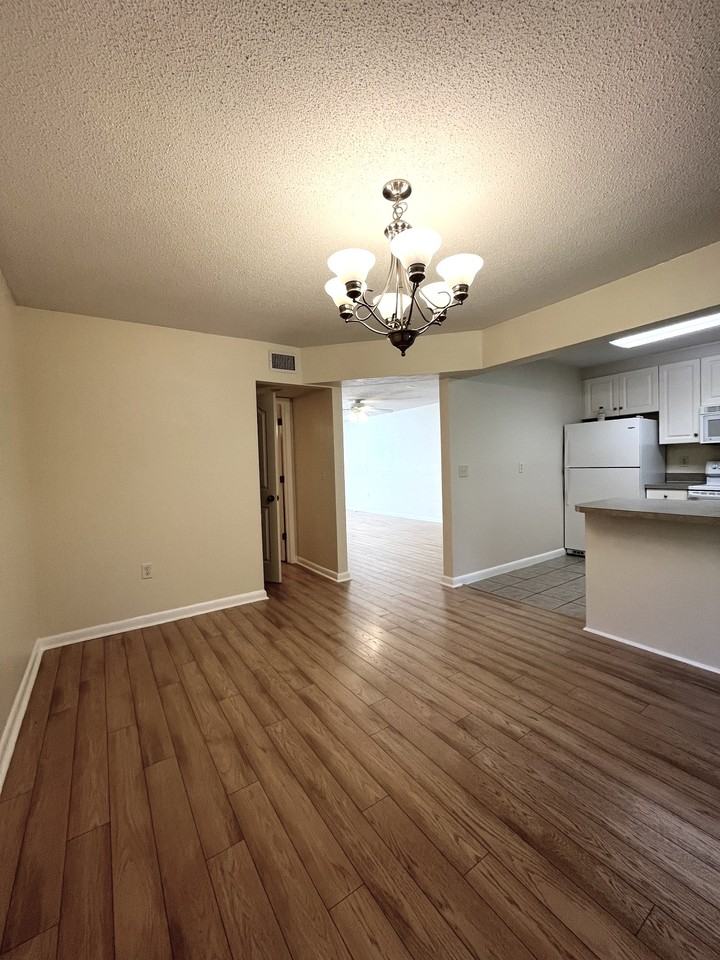501 SW 75th A14 - . - Photo 7 of 21