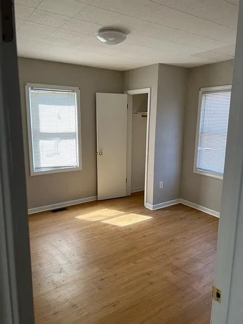 300 9th St #1 - Photo 6 of 12