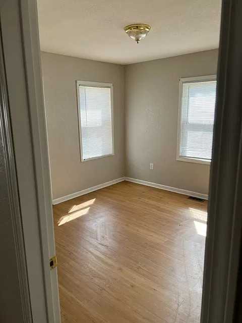 300 9th St #1 - Photo 7 of 12