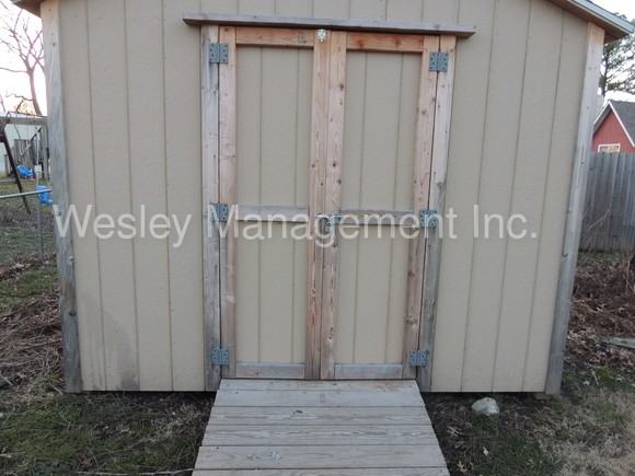 208 E Kay St - Photo 2 of 21