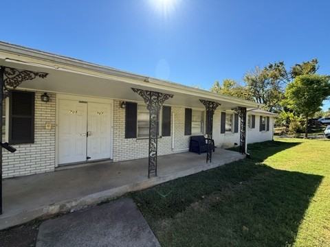 707 Skyline Ridge Dr #B - Photo 2 of 15