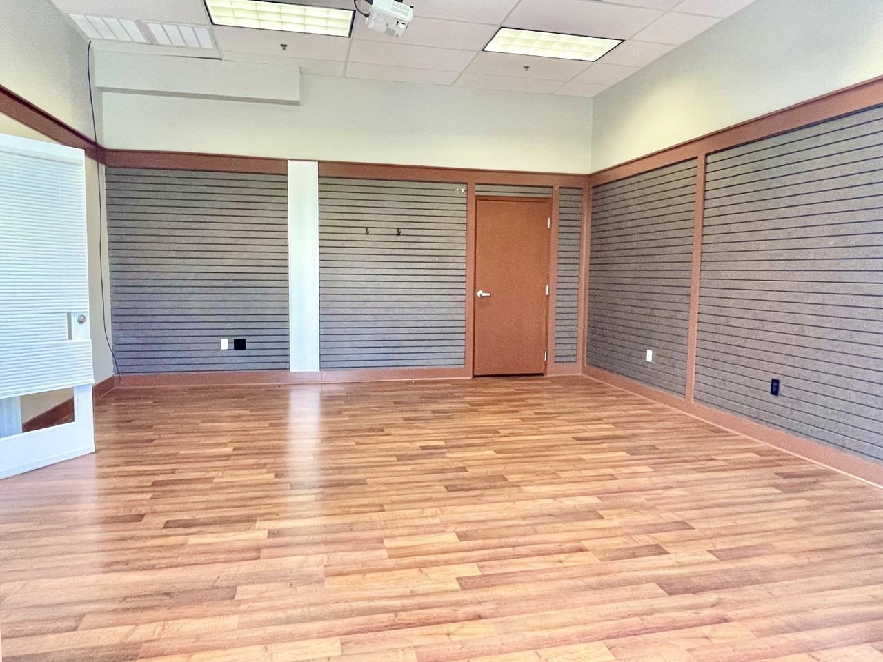 10230 Berkeley Place Dr #240 - Photo 2 of 13