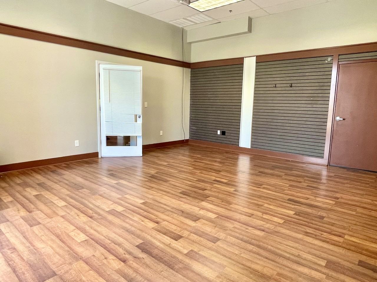 10230 Berkeley Place Dr #240 - Photo 3 of 13