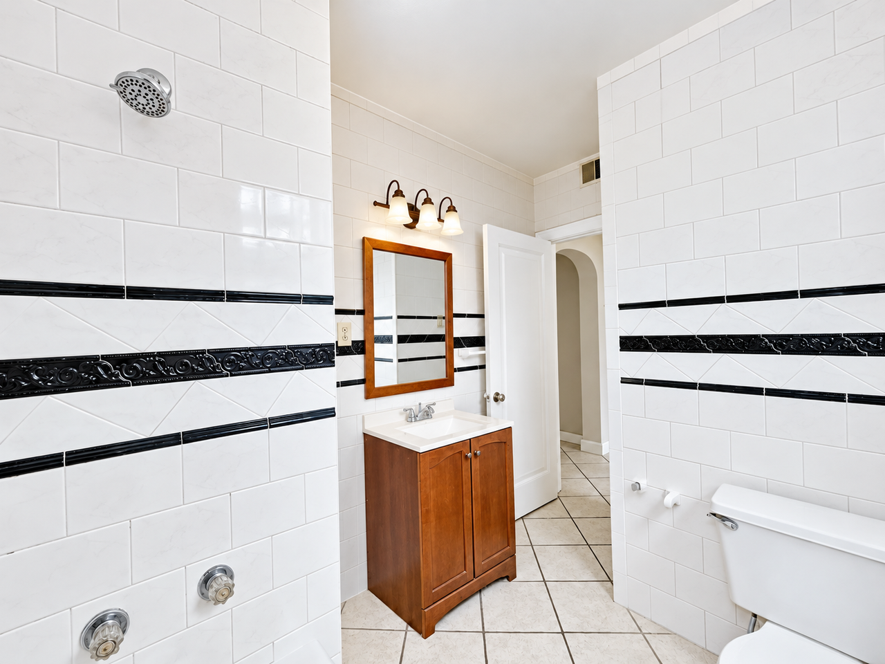 37 37 OVERLOOK DRIVEAPT 1 #1 - Photo 4 of 6