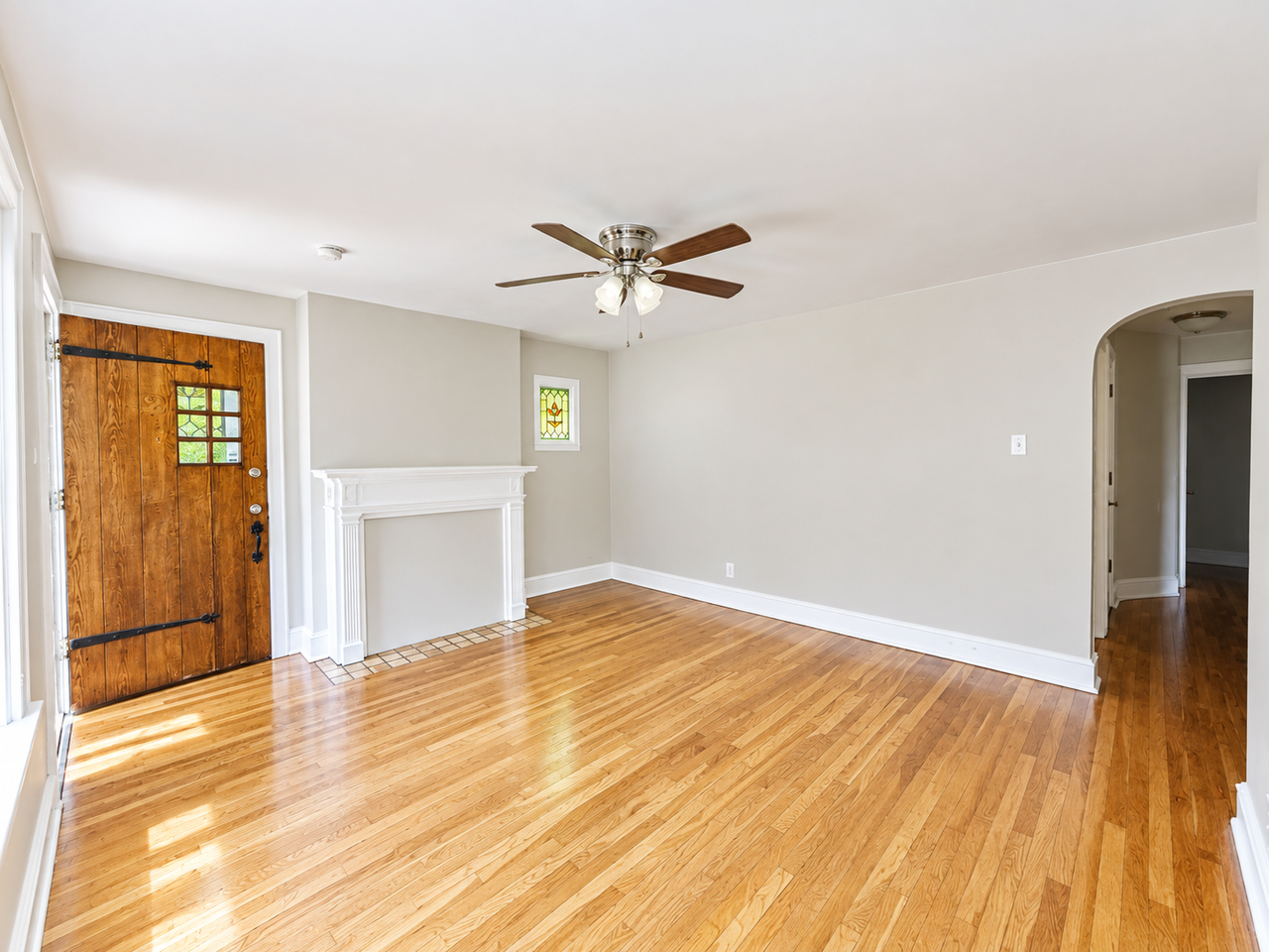 32 32 SHADY DRIVE WESTAPT 2 #2 - Photo 2 of 5