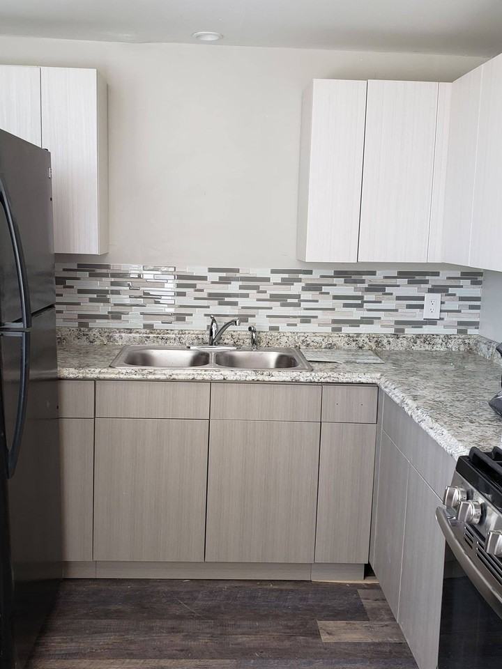 903 N Front St #1 - Photo 2 of 11