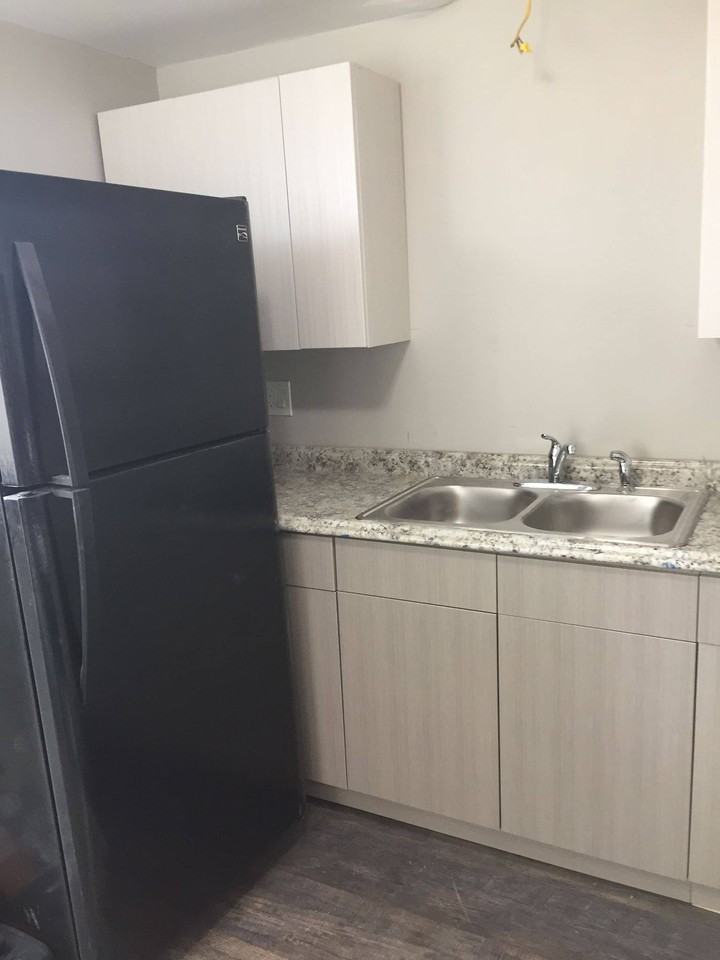 903 N Front St #1 - Photo 5 of 11