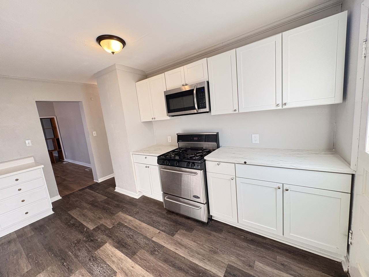 1409 Mccausland Ave #1F - Photo 3 of 24