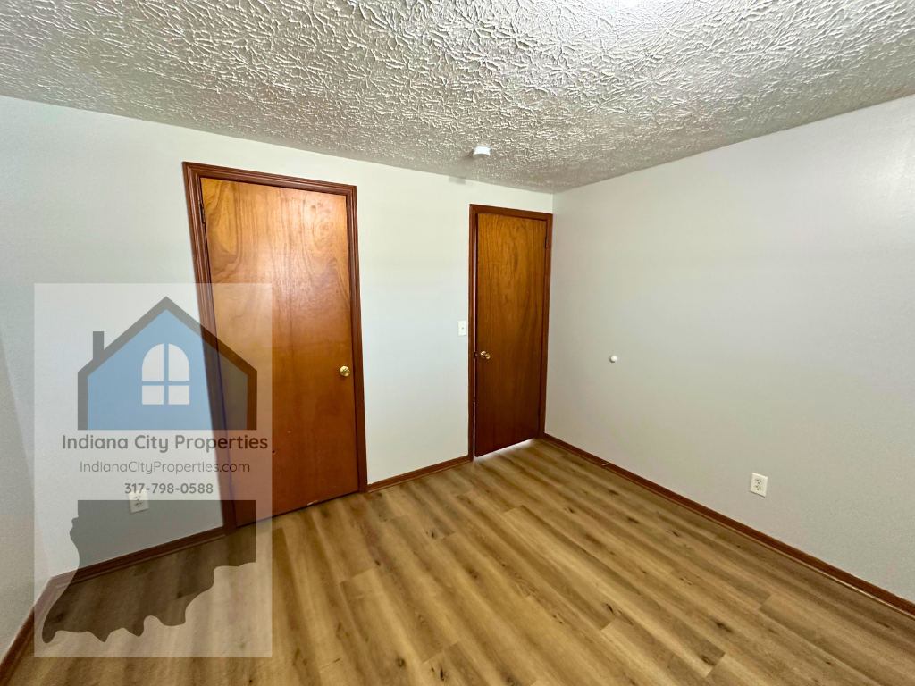 579 South Home AvenueUnit 3 #579-3 - Photo 6 of 7