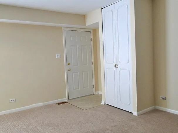 611 Academy Ct #1 - Photo 5 of 12