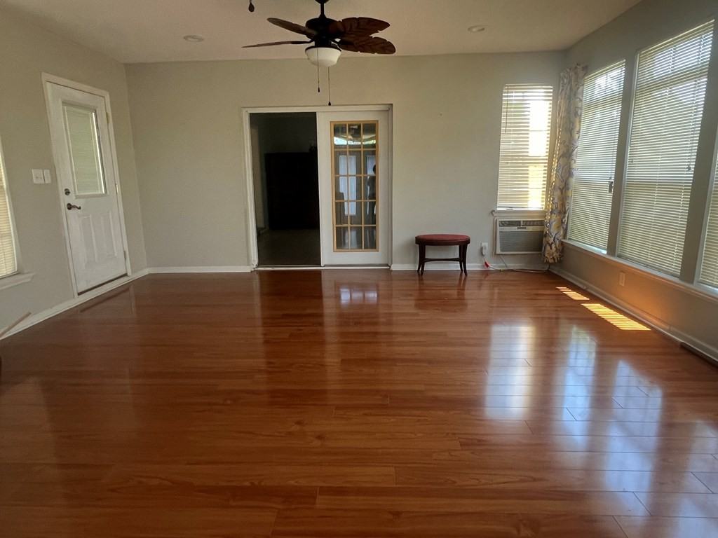 414 Pine Glen Dr #1 - Photo 7 of 12