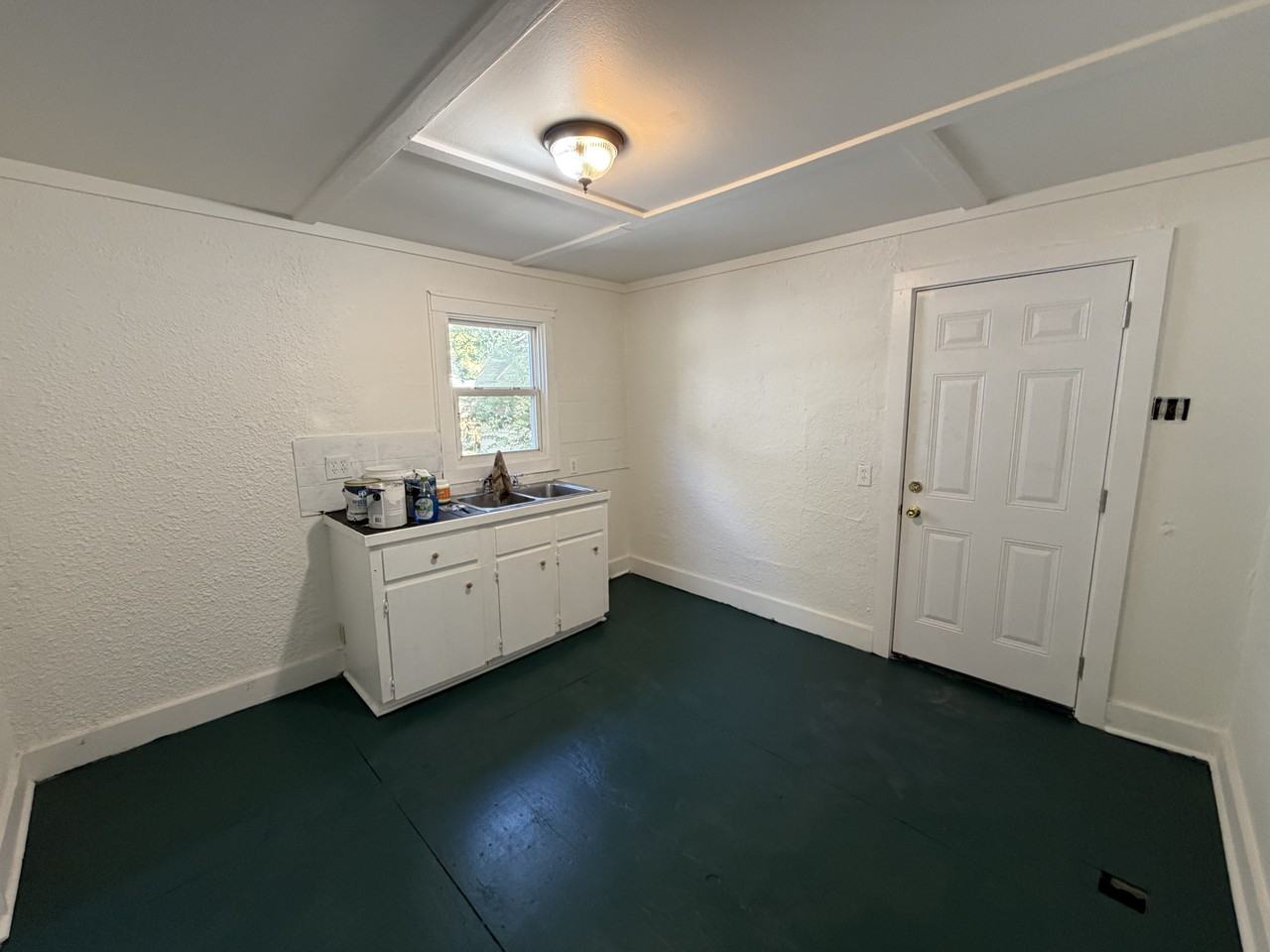121 N Schiller St #1 - Photo 4 of 9