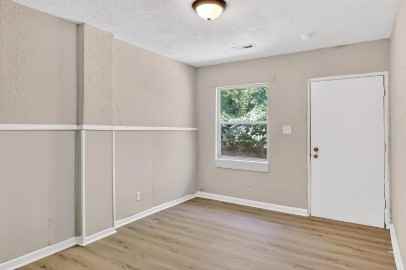 423 Carver Ln #423 - Photo 7 of 19
