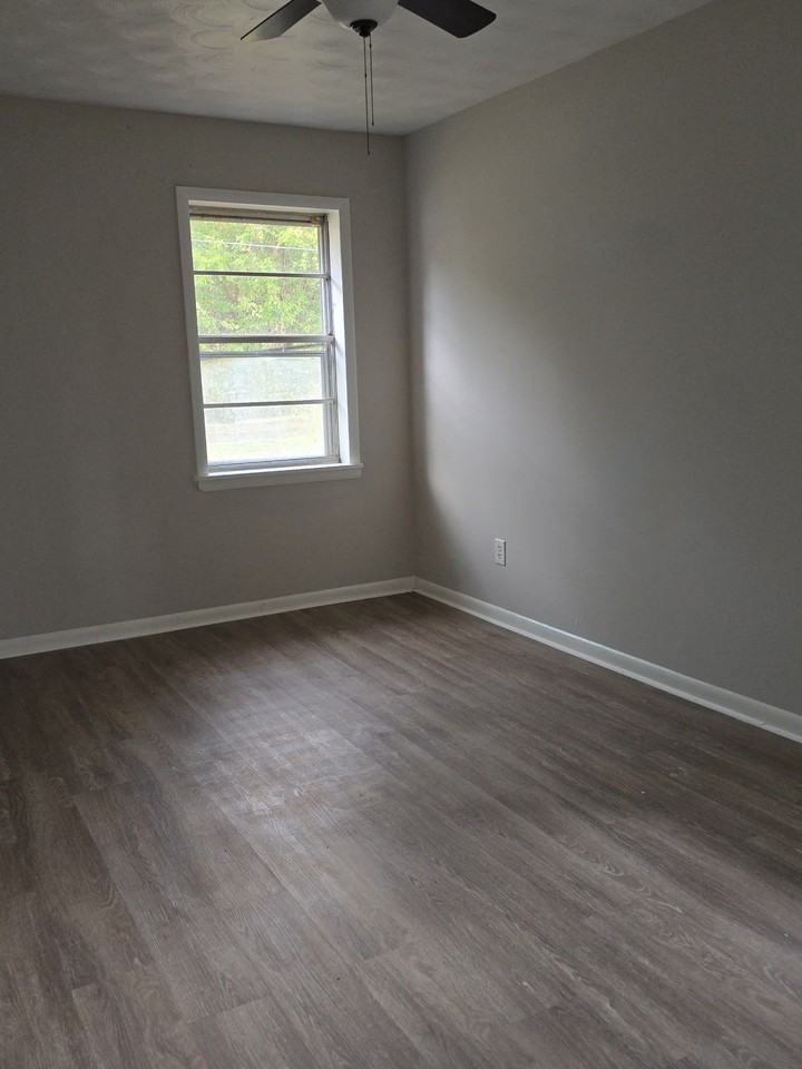 98 Skyline Dr #1 - Photo 3 of 8
