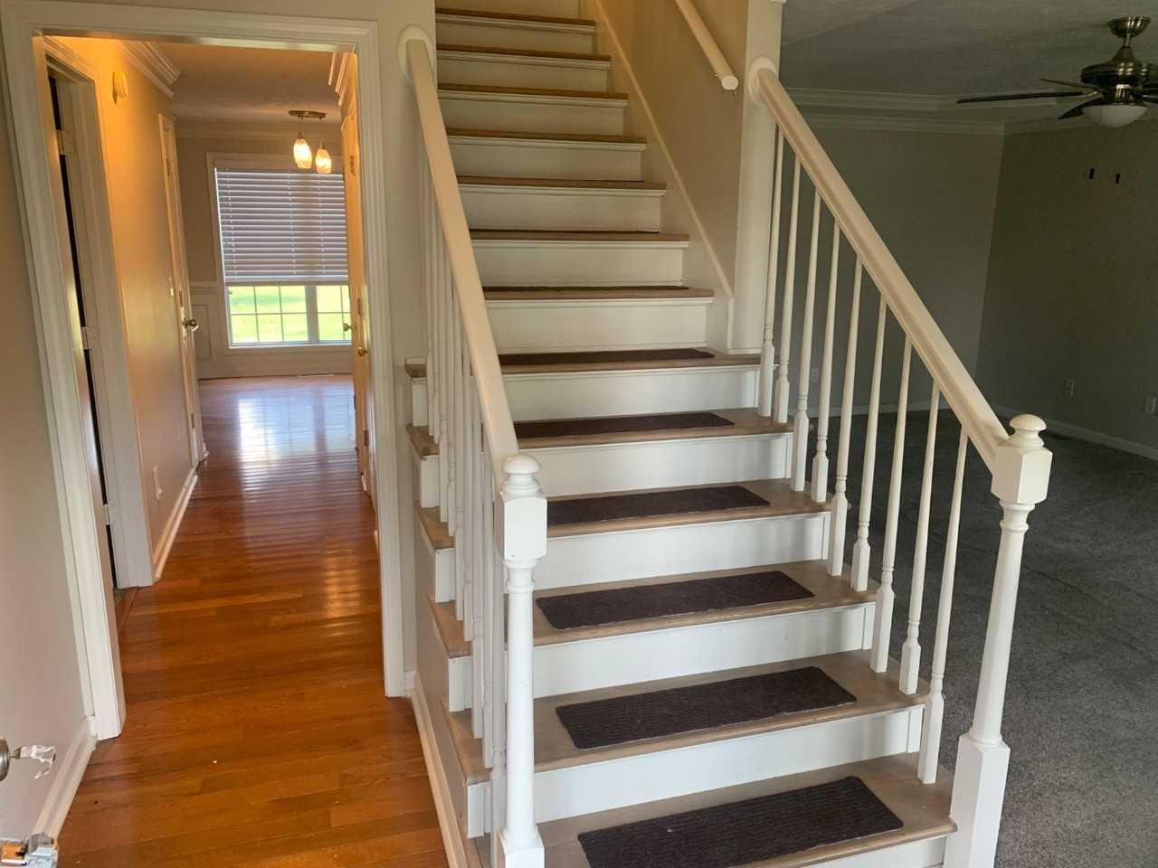 154 Jadewood Dr - Photo 3 of 11